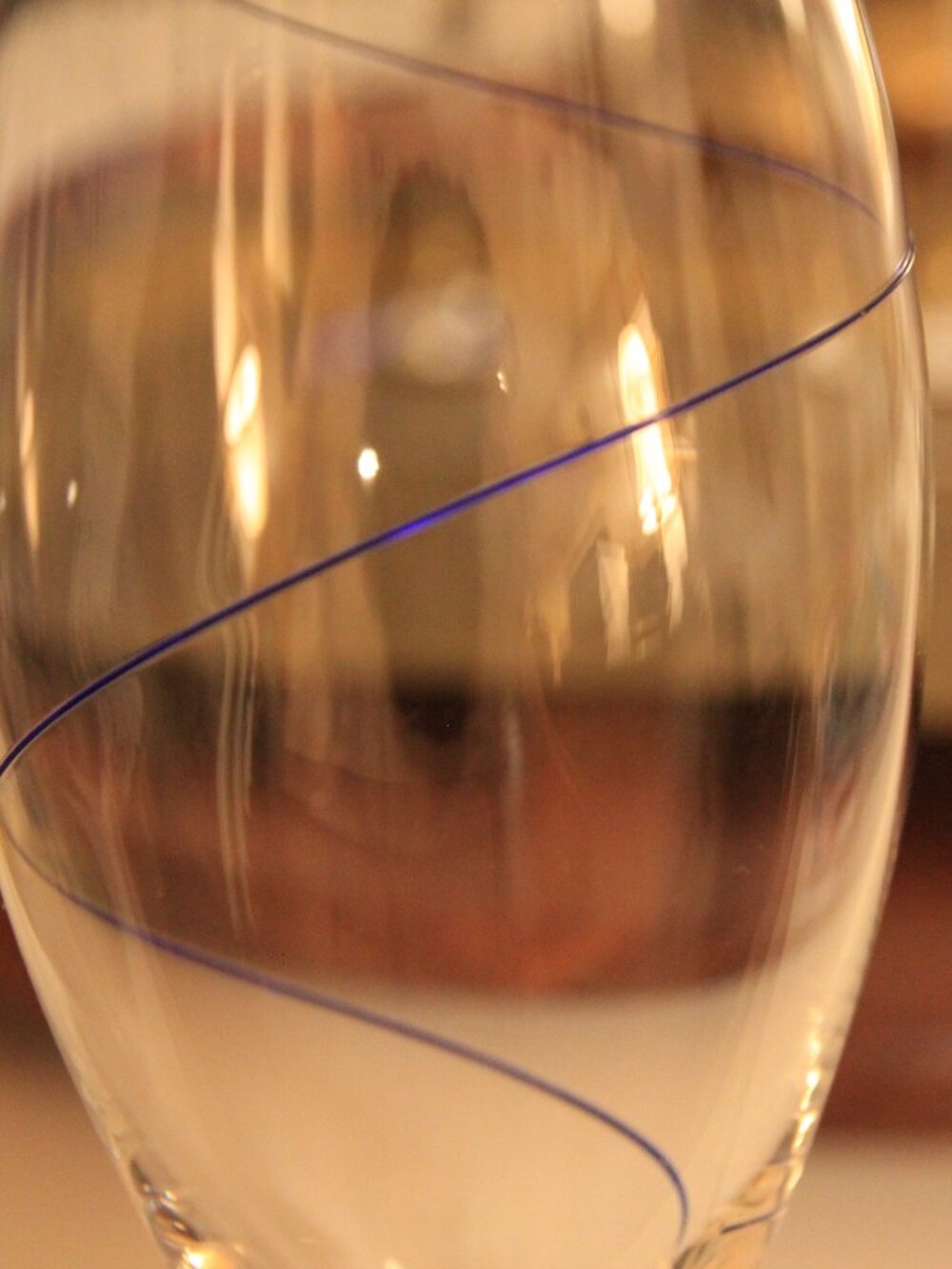Vintage Set of 6 Flutes with Blue Spiral Swirl - Picture 2 of 5
